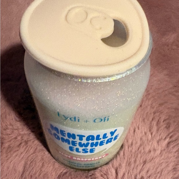 Blue Raspberry Scented Candle - Picture 3 of 13